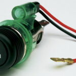 ISQUEIRO UNIVERSAL COM LUZ